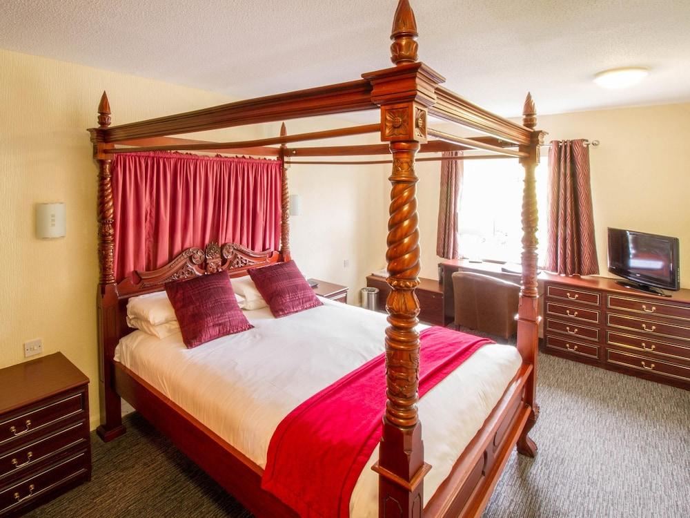 Springfield & Health Club 3* Halkyn