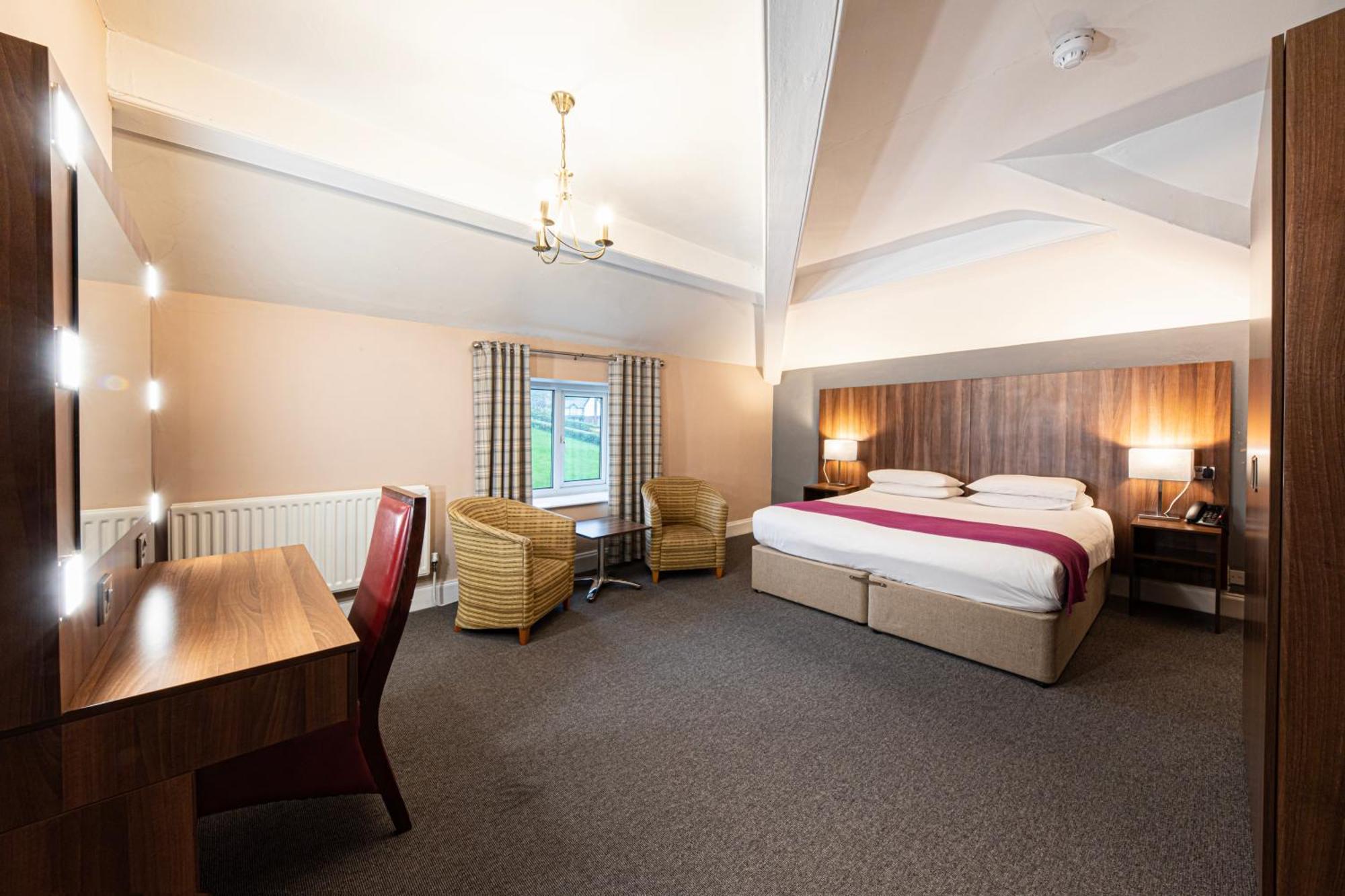 Springfield & Health Club Hotel 3*
