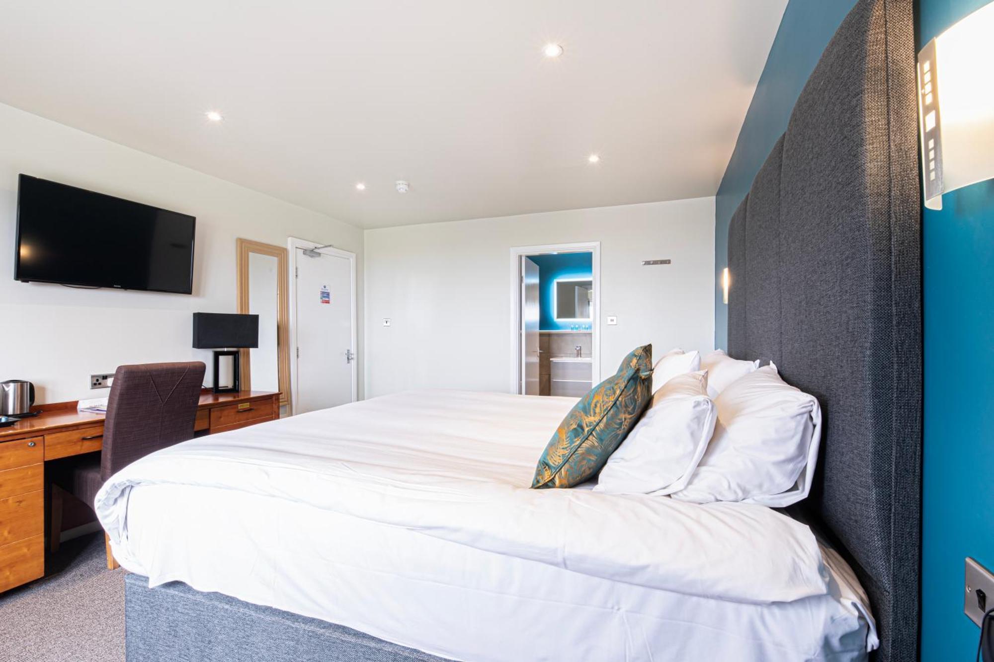 Springfield & Health Club Hotel 3*