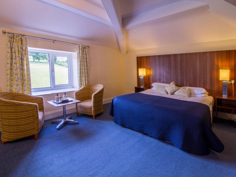 Springfield & Health Club Hotel